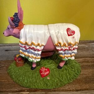 CowParade “I Love Lucy” Episode #3: “Be a Pal” Cow-llectible Cow Figurine